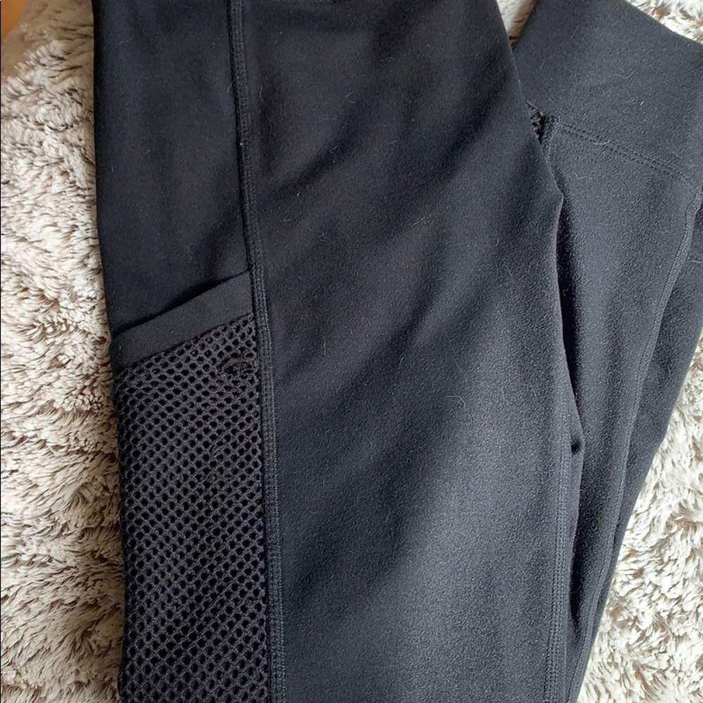 Fabletics mesh Legging - Picture 6 of 6